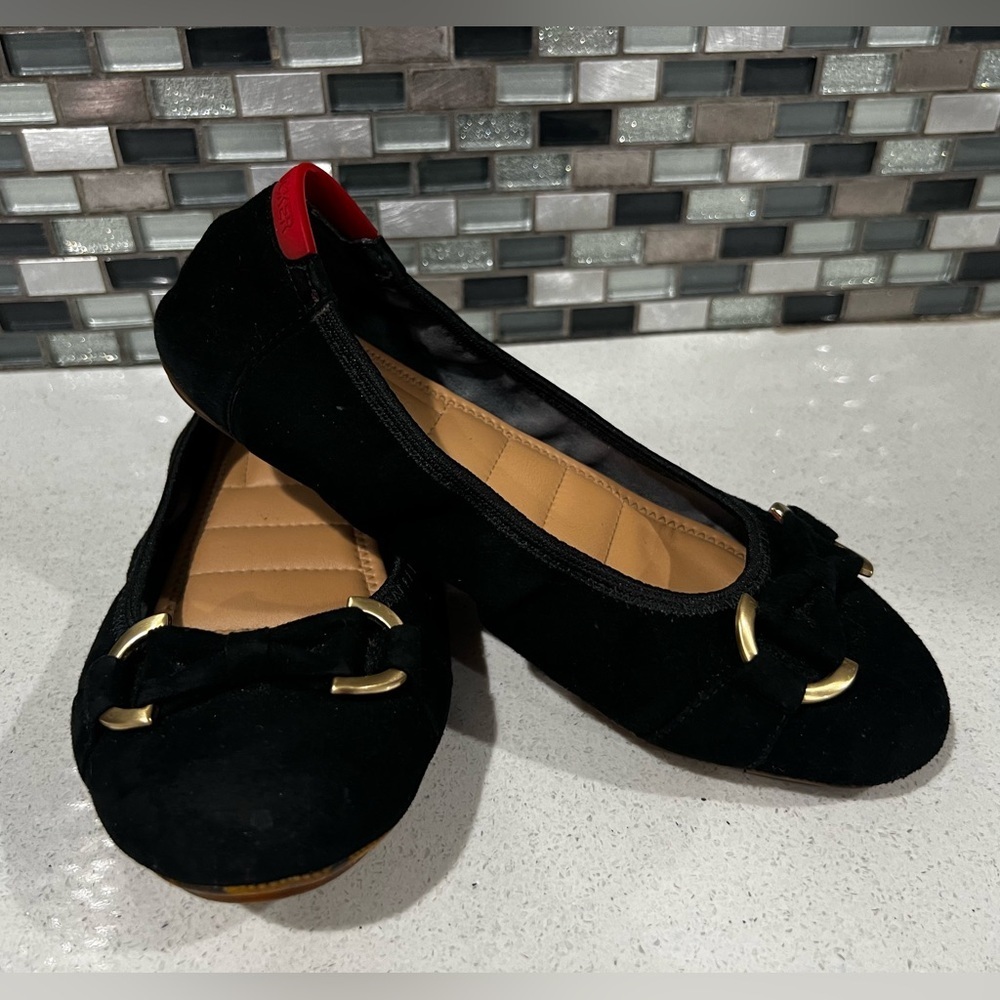 ADAM TUCKER by me too women Kelly 14 women black ballet flats/size 6.5